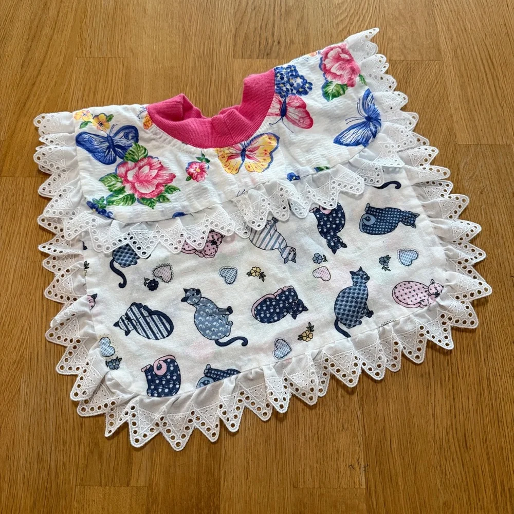 Handmade Lot of 2 K State Cats Floral Stars Reversible Cloth Bibs